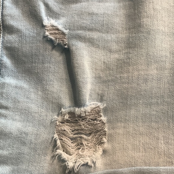 So Light Wash Blue Distressed Cuffed Midi Jean Shorts - Picture 5 of 10